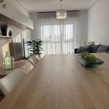 Daire Luminoso Con Plaza De Garaje *